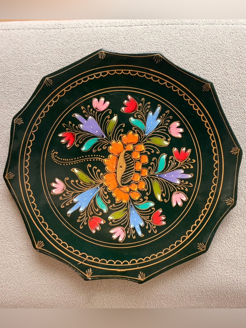 Hand-Painted Floral Decorative Plate / Tray in Dark Green - Picture 2 of 3